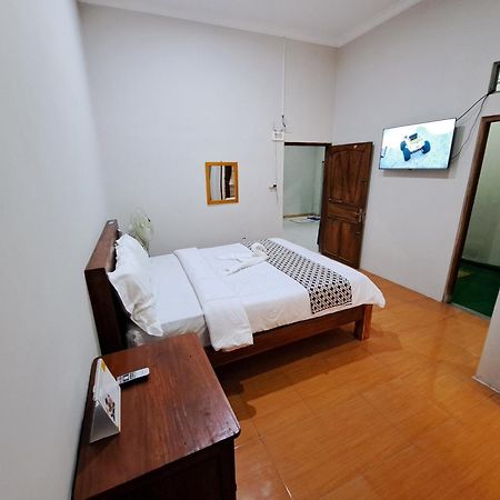 Romadhoni Homestay Magelang Ruang foto