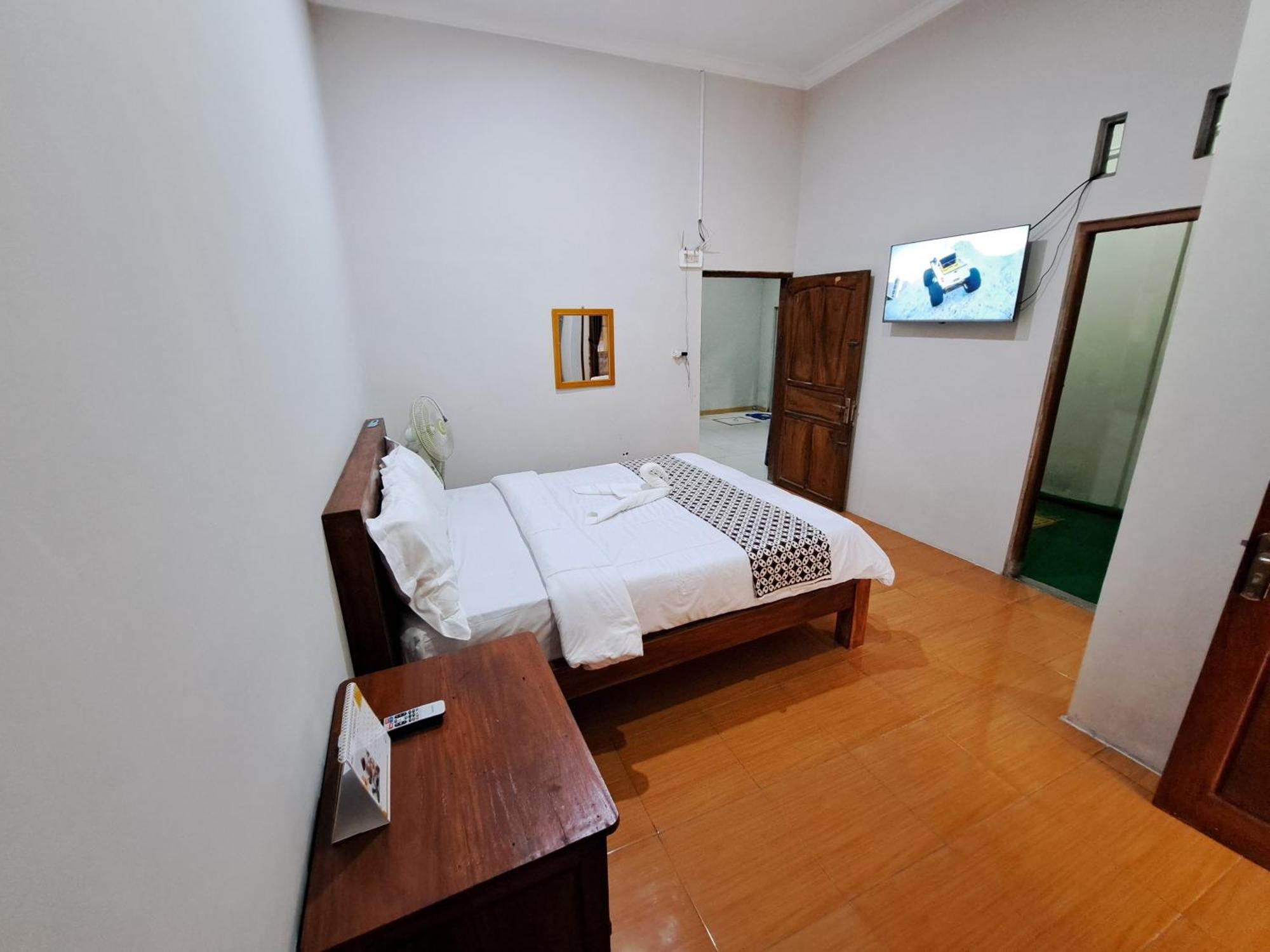 Romadhoni Homestay Magelang Ruang foto